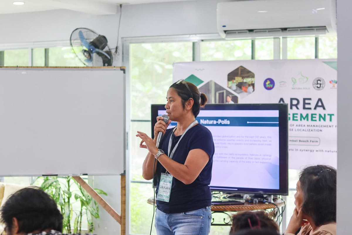 Students learning through IAM